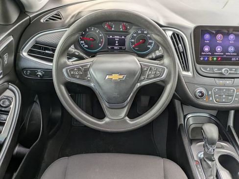 Used 2023 Chevrolet Malibu LT image 18