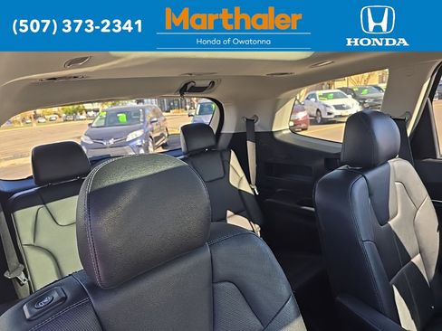 Used 2022 Kia Telluride SX image 17