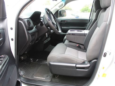 Used 2014 Toyota Tundra SR RWD image 9