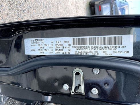 Used 2019 RAM 1500 Big Horn AWD/4WD image 3