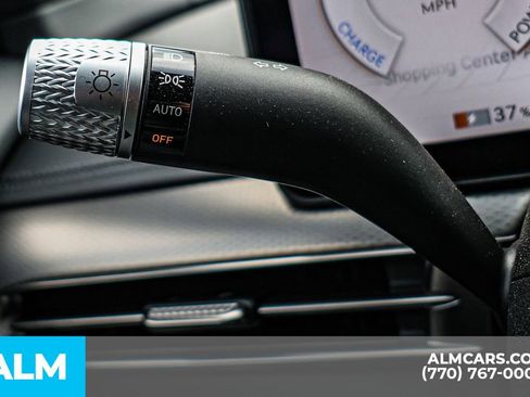 Used 2025 Genesis GV60 Advanced image 34