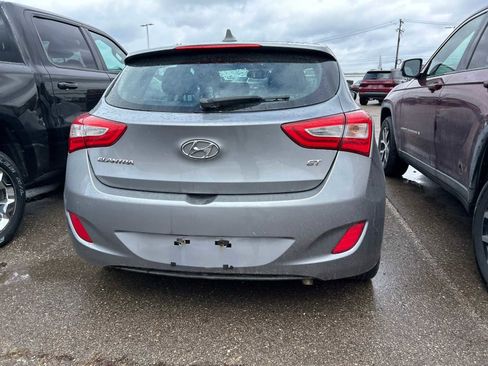 Used 2014 Hyundai Elantra GT w/ Option Group 02 image 12