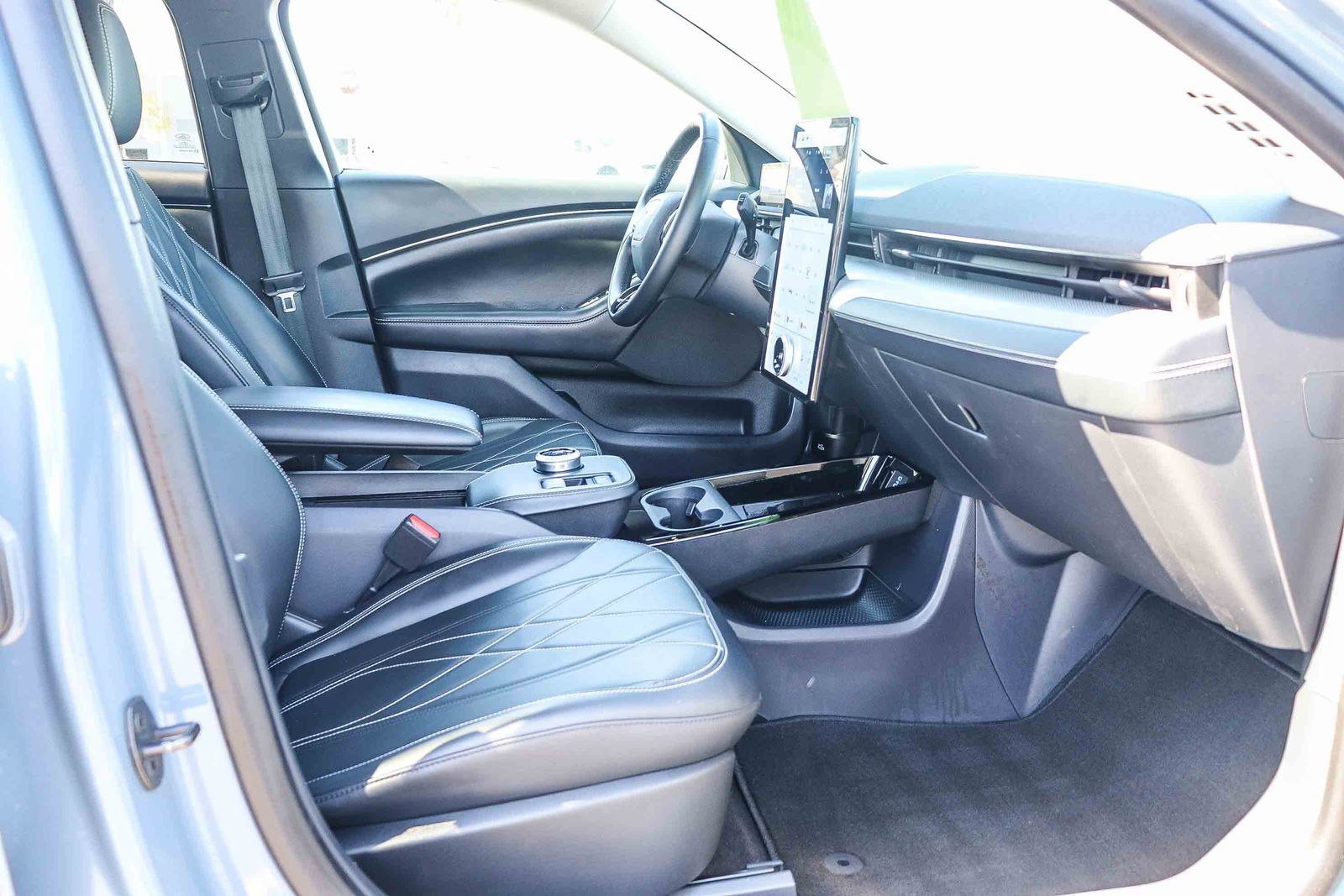 Used 2023 Ford Mustang Mach-E Select RWD image 16