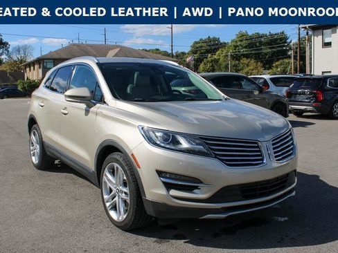Used 2017 Lincoln MKC Reserve w/ Lincoln MKC Climate Package image 2