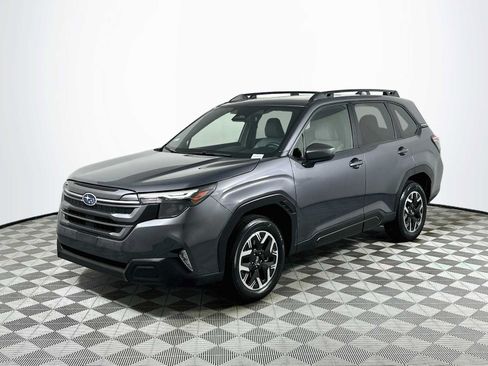 Certified 2025 Subaru Forester Premium AWD/4WD image 3