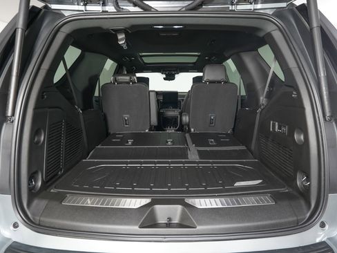 Used 2026 GMC Yukon AT4 Ultimate AWD/4WD image 12