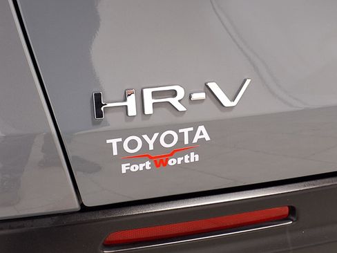 Used 2024 Honda HR-V Sport image 31