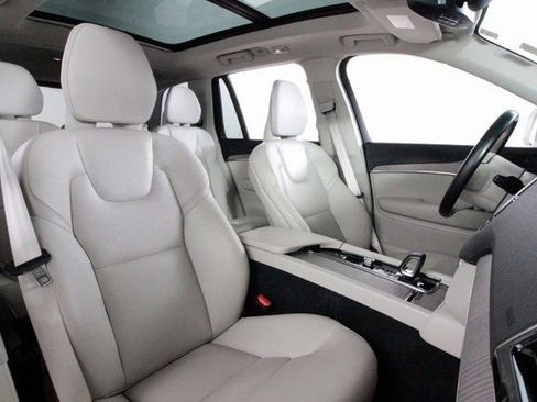 Used 2023 Volvo XC90 T8 Plus w/ Protection Package Premier image 19