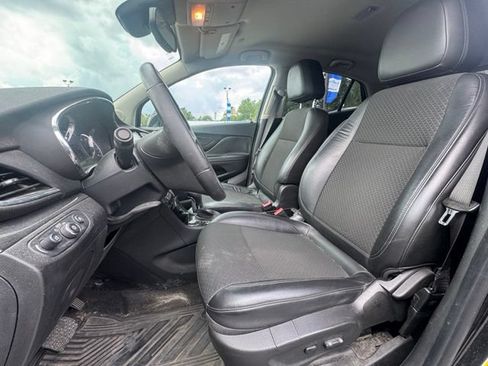 Used 2017 Buick Encore Preferred AWD/4WD image 9
