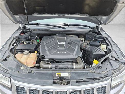 Used 2014 Jeep Grand Cherokee Overland w/ Advanced Technology Group AWD/4WD image 23