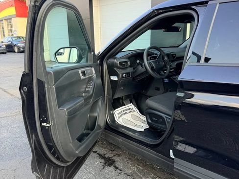 Used 2023 Ford Explorer 4WD Police Interceptor image 7