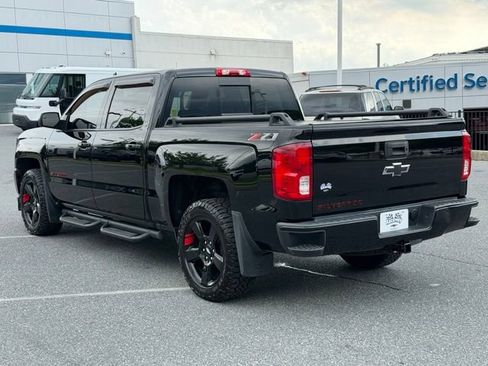 Used 2018 Chevrolet Silverado 1500 LTZ Z71 w/ Redline Edition AWD/4WD image 12