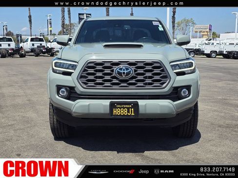 Used 2023 Toyota Tacoma TRD Sport AWD/4WD image 2
