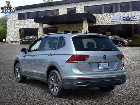 Used 2022 Volkswagen Tiguan SE w/ Panoramic Sunroof Package AWD/4WD image 6