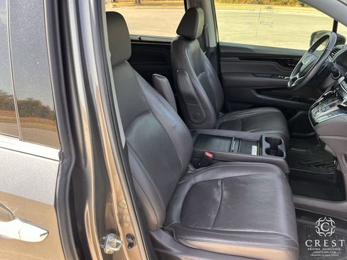 Used 2020 Honda Odyssey Elite image 23