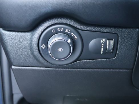 Used 2021 Dodge Durango GT image 33