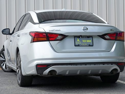Used 2022 Nissan Altima 2.5 SV FWD image 5