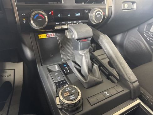 Used 2025 Toyota 4Runner TRD Off-Road image 17