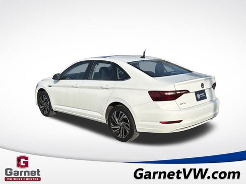 Used 2021 Volkswagen Jetta SEL image 3