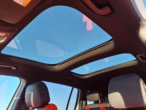 New 2026 Mercedes-Benz GLB 250 image 13