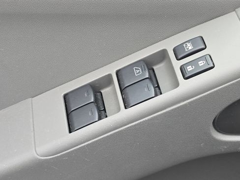 Certified 2020 Nissan Frontier SV RWD image 26