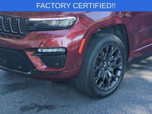 Certified 2025 Jeep Grand Cherokee Summit w/ Obsidian Package AWD/4WD image 9
