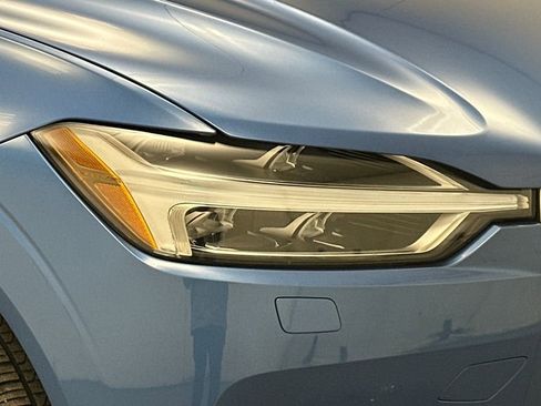 Used 2018 Volvo XC60 T6 R-Design w/ Convenience Package image 24