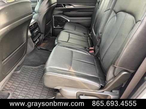 Used 2024 Jeep Wagoneer Series II w/ Convenience Group I AWD/4WD image 14