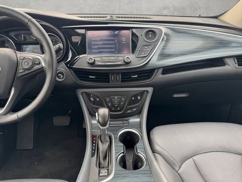 Used 2020 Buick Envision Essence image 3