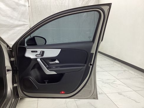 Used 2019 Mercedes-Benz A 220 4MATIC image 19
