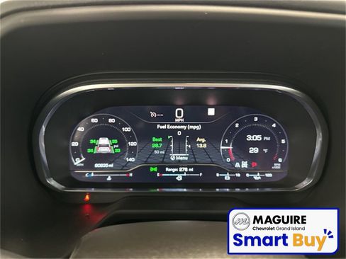 Used 2022 GMC Yukon XL SLT w/ SLT Premium Package image 9