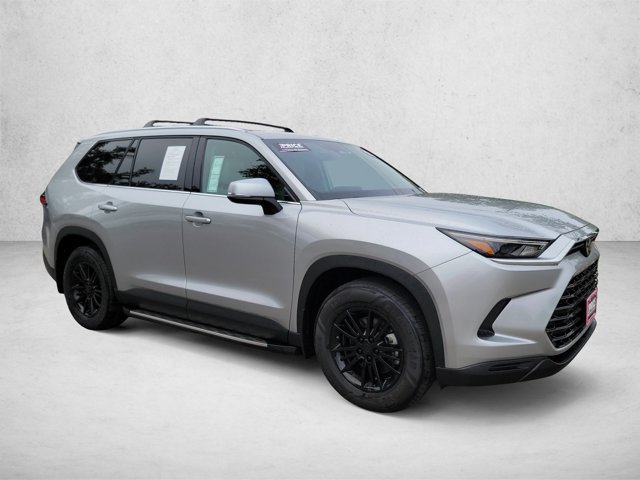 Used 2026 Toyota Grand Highlander AWD image 3