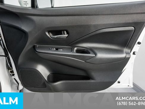 Used 2024 Nissan Versa SV w/ Trunk Package FWD image 39