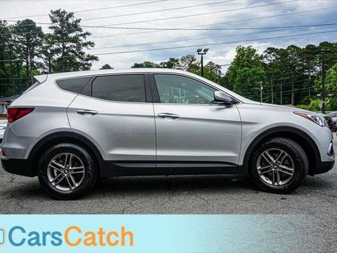 Used 2018 Hyundai Santa Fe Sport FWD image 2