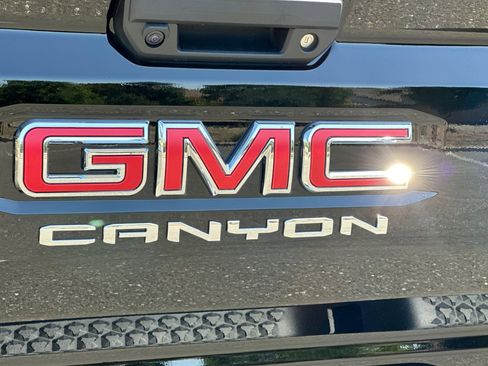 New 2025 GMC Canyon Elevation w/ Convenience Package image 27