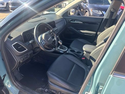 Certified 2024 Kia Seltos EX AWD/4WD image 11