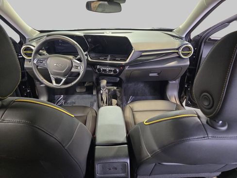 Used 2025 Chevrolet Trax ACTIV w/ Driver Confidence Package FWD image 10