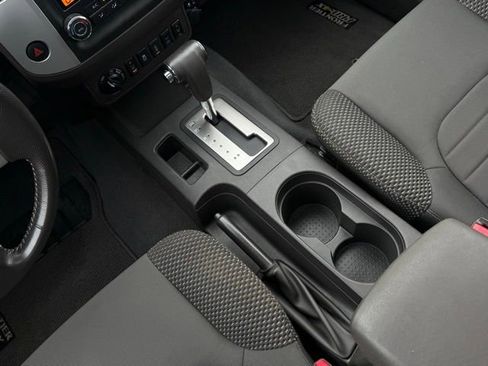 Used 2018 Nissan Frontier PRO-4X image 28