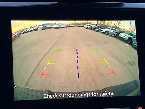 Used 2024 Nissan Titan SV w/ SV Convenience Package image 13