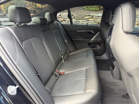 Used 2026 BMW M5 AWD/4WD image 24