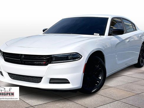 Used 2023 Dodge Charger SXT image 11