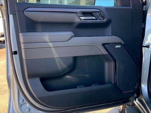 Used 2024 Chevrolet Silverado 1500 ZR2 w/ Technology Package image 21