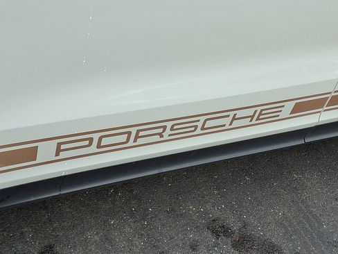 Used 2024 Porsche Cayenne S image 34