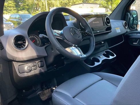 New 2026 Mercedes-Benz Sprinter 2500 image 6