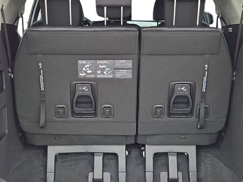 New 2026 Kia Carnival LXS image 14