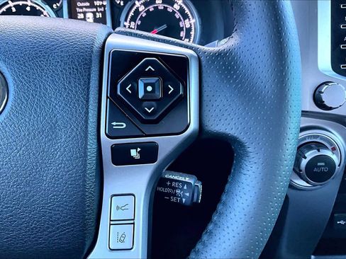 Certified 2020 Toyota 4Runner Limited image 24