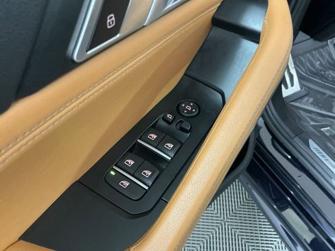 Certified 2023 BMW X6 M50i w/ Executive Package image 20