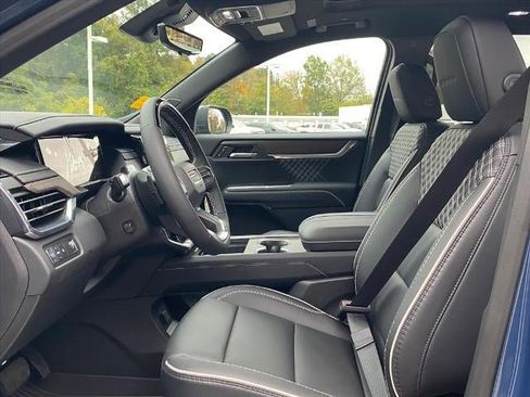 New 2026 GMC Acadia Denali image 13