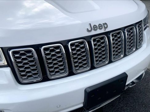 Used 2020 Jeep Grand Cherokee Overland image 30
