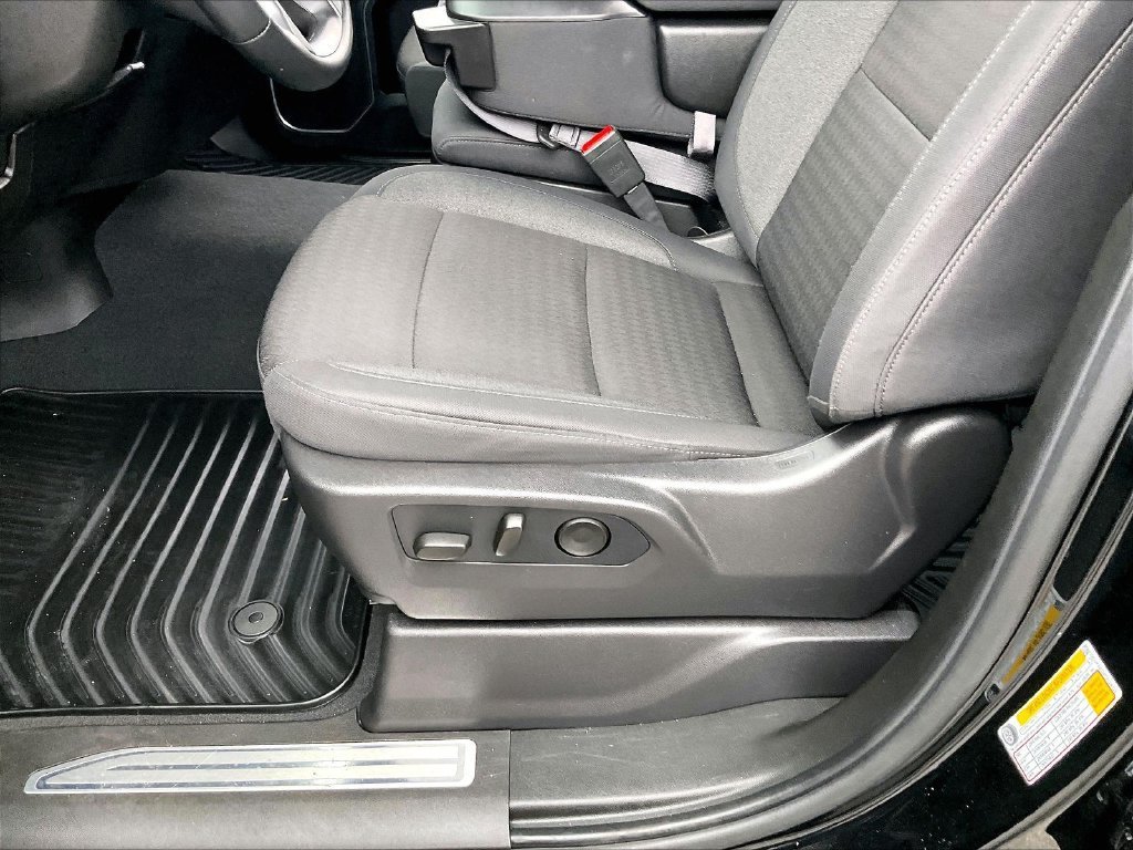 Used 2026 Chevrolet Silverado 1500 RST AWD/4WD image 33